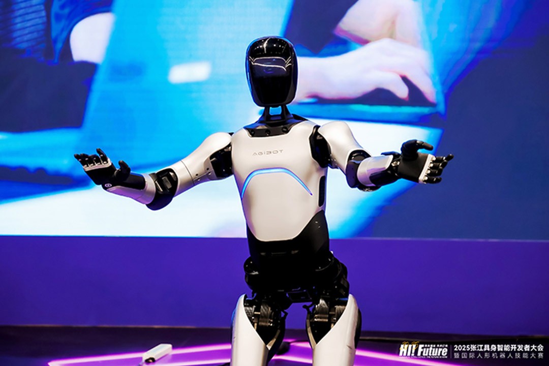 今年会jinnianhui远征A2成全球首个同时拥有中美欧认证...